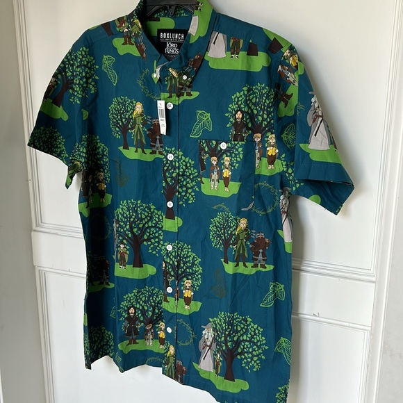 BoxLunch The Lord of the Rings Character Portraits Allover Print Button Up Large - Picture 6 of 13